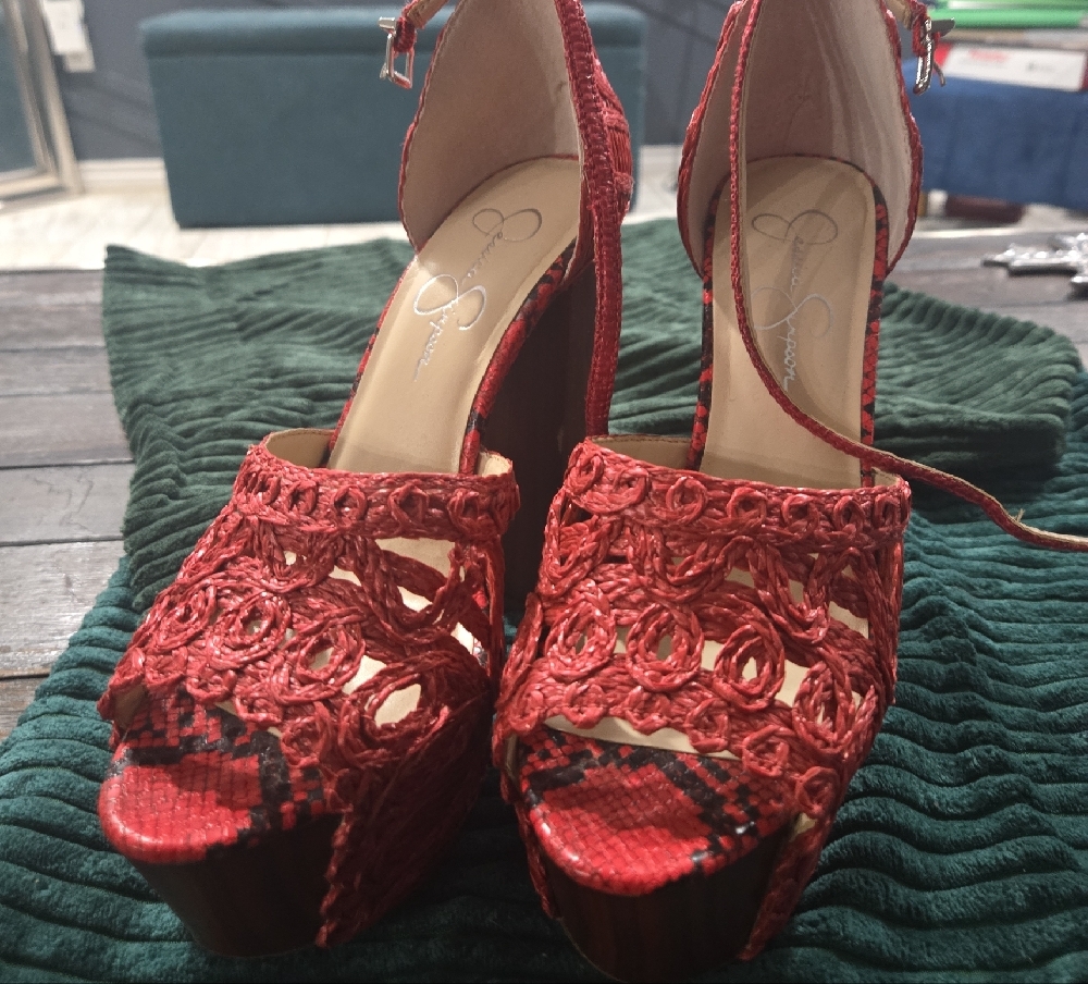Jessica Simpson Red Platform Heels - Picture 4 of 6